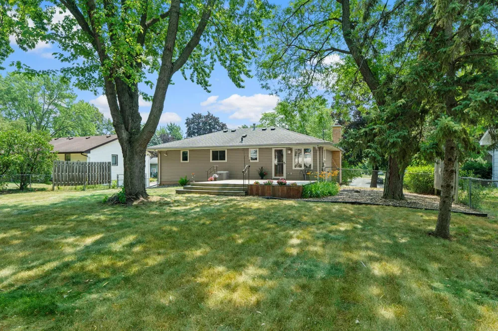 8372 50th Avenue New Hope, MN 55428