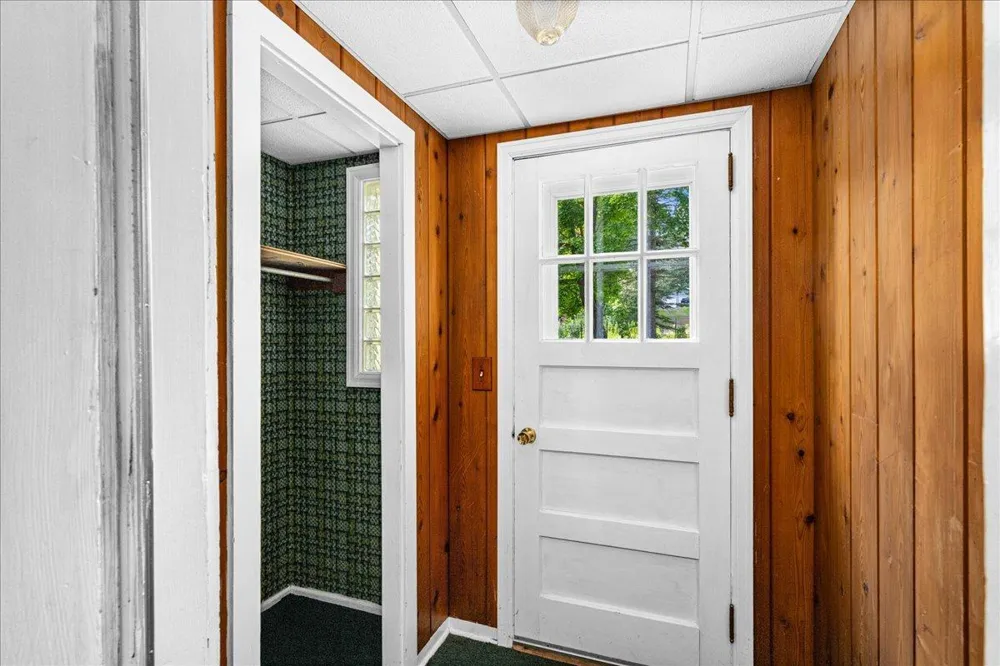 5068 Arnold Road Duluth, MN 55803