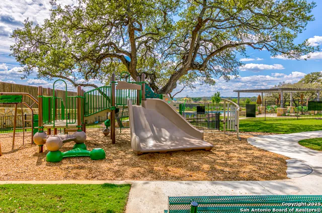1810 La Grande Jatte San Antonio, TX 78253