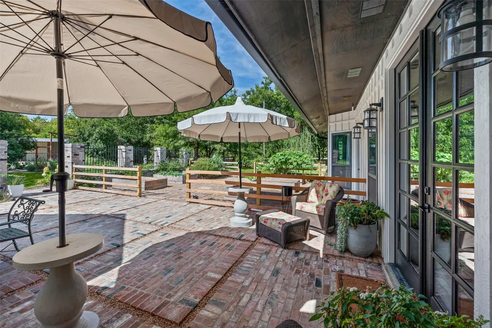 4732 County Road 206 Grandview, TX 76050