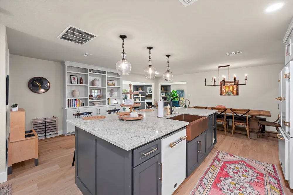 4732 County Road 206 Grandview, TX 76050