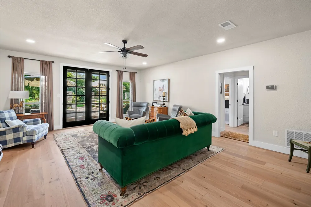4732 County Road 206 Grandview, TX 76050
