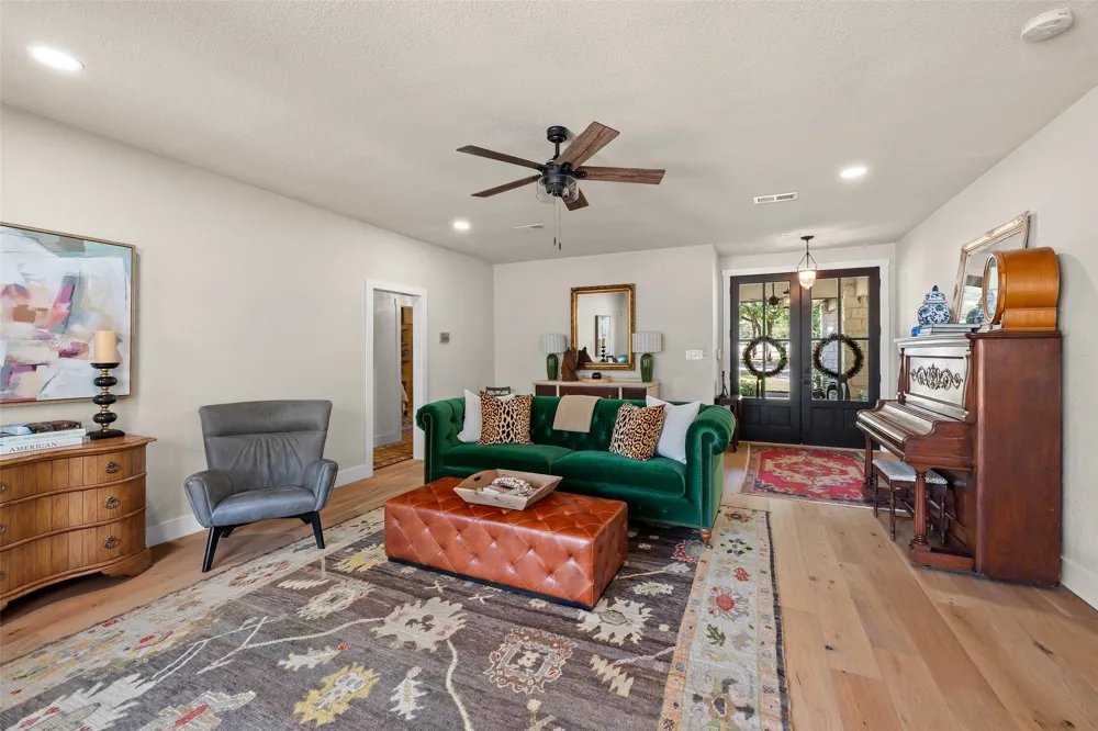 4732 County Road 206 Grandview, TX 76050