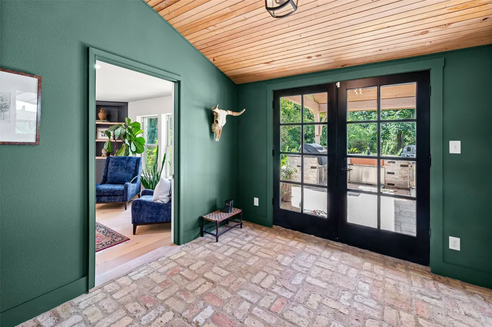 4732 County Road 206 Grandview, TX 76050