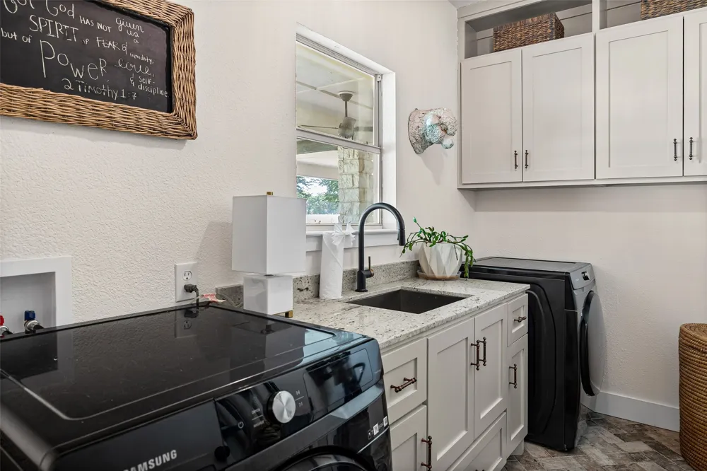 4732 County Road 206 Grandview, TX 76050