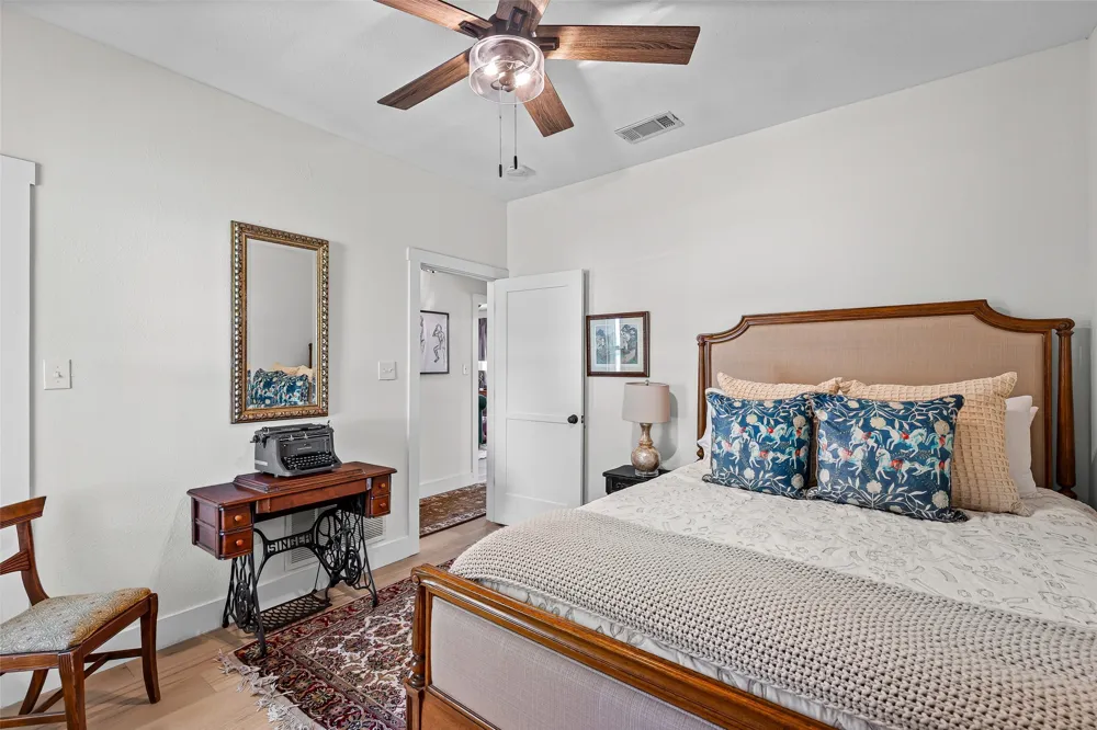 4732 County Road 206 Grandview, TX 76050