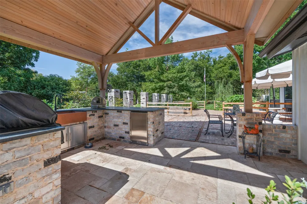 4732 County Road 206 Grandview, TX 76050