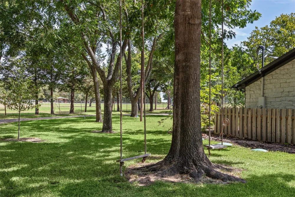 4732 County Road 206 Grandview, TX 76050