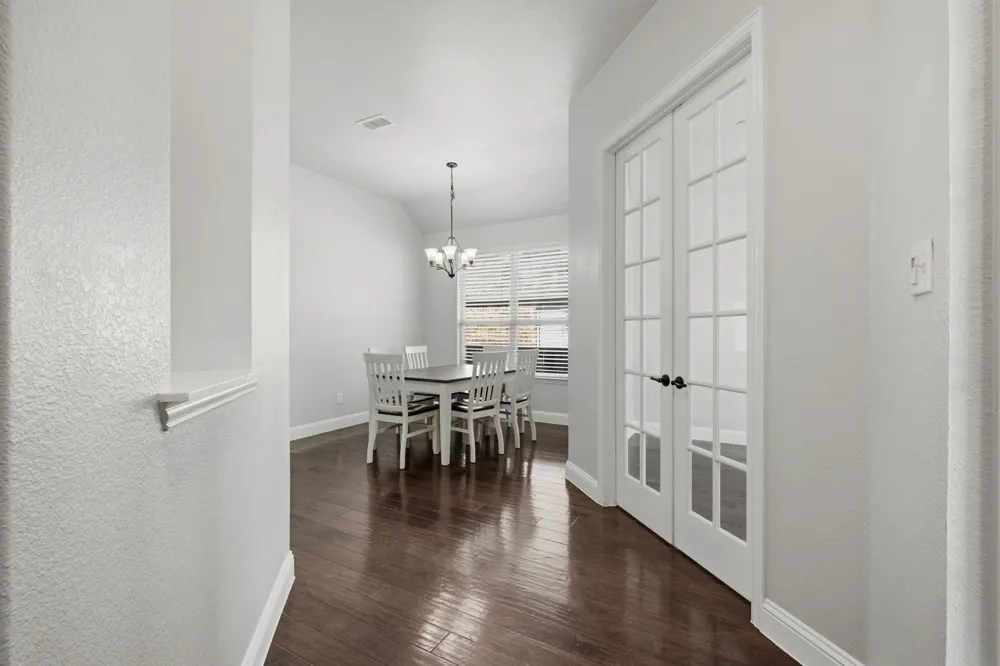 916 Llano Falls Drive McKinney, TX 75071