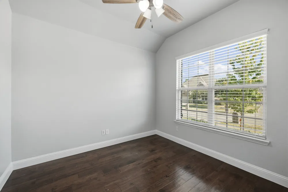 916 Llano Falls Drive McKinney, TX 75071