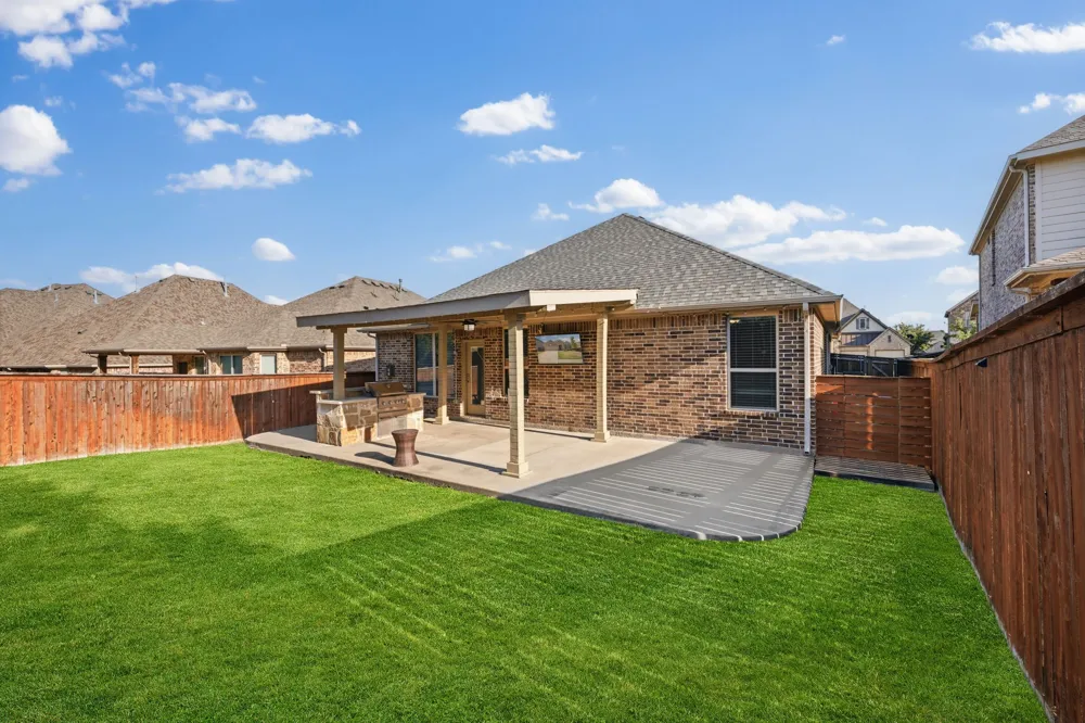 916 Llano Falls Drive McKinney, TX 75071