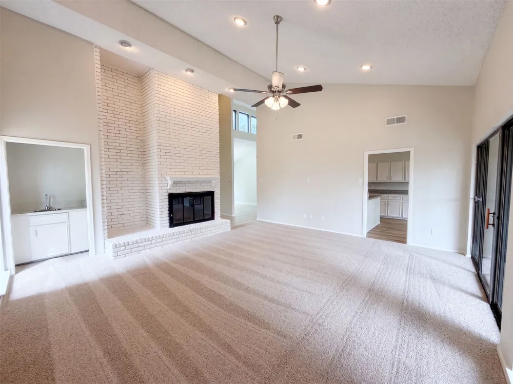 742 Hummingbird Circle Lewisville, TX 75067