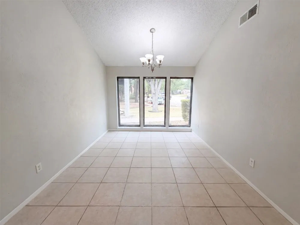 742 Hummingbird Circle Lewisville, TX 75067