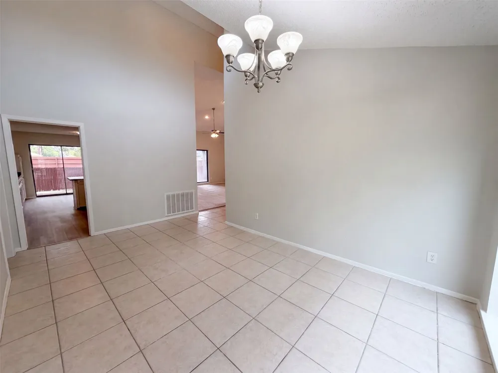 742 Hummingbird Circle Lewisville, TX 75067