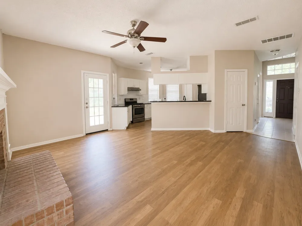 2815 Baze Road Euless, TX 76039