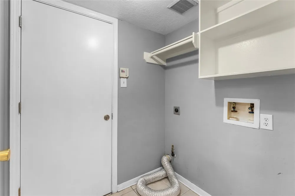 3802 Apple Hollow Lane Humble, TX 77396