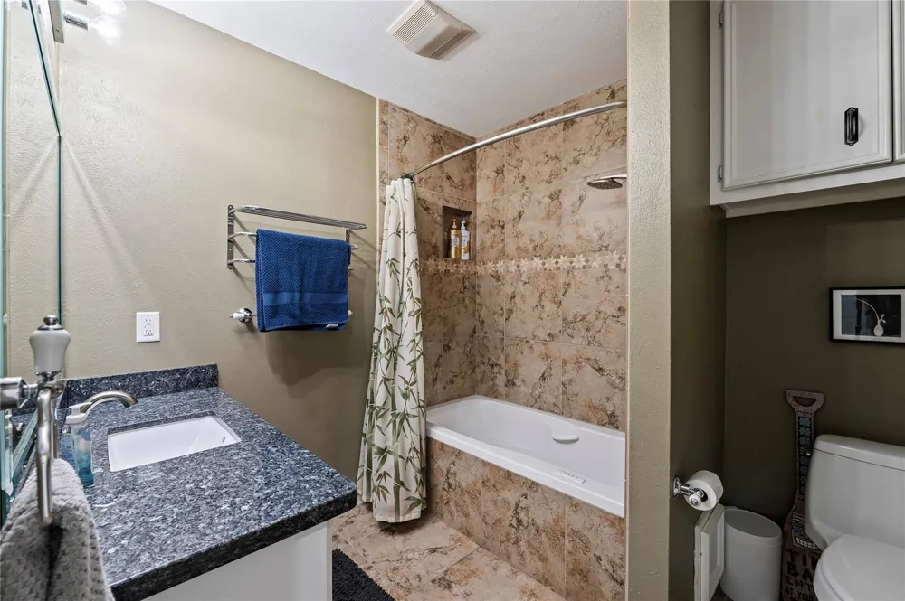 1331 Coral Way Tiki Island, TX 77554