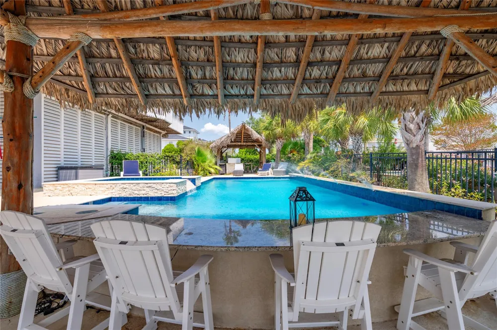 1331 Coral Way Tiki Island, TX 77554