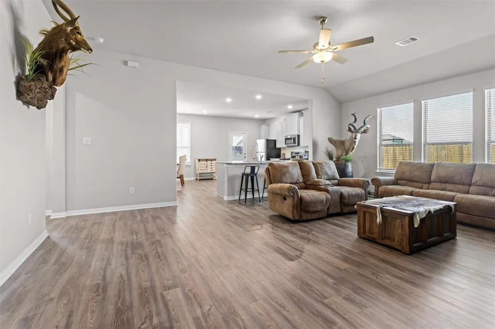 503 Turtle Dove Drive Sealy, TX 77474