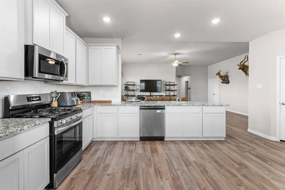 503 Turtle Dove Drive Sealy, TX 77474