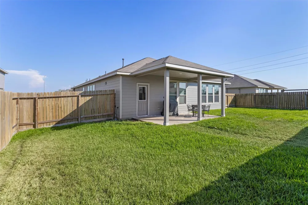 503 Turtle Dove Drive Sealy, TX 77474