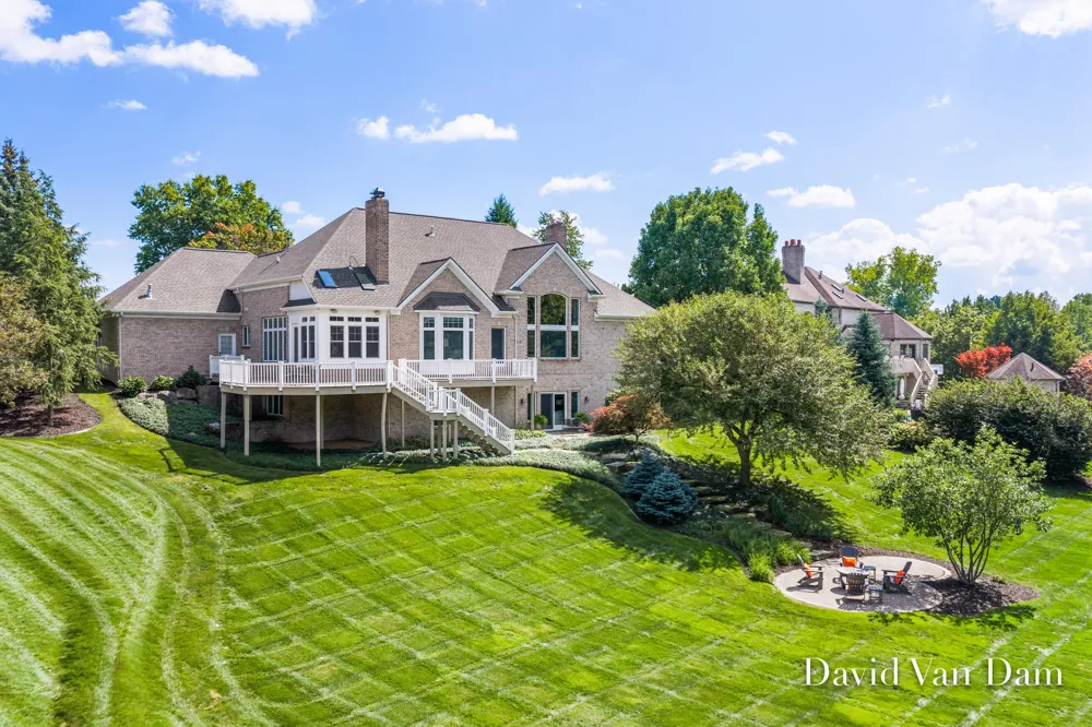 7587 Red Osier Drive SW Byron Center, MI 49315