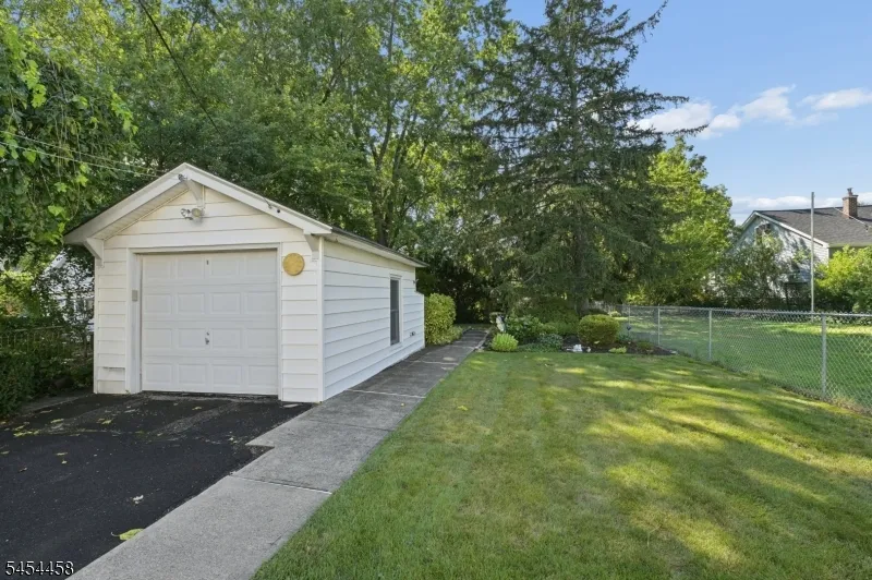 11 Concord Ave Maplewood, NJ 07040