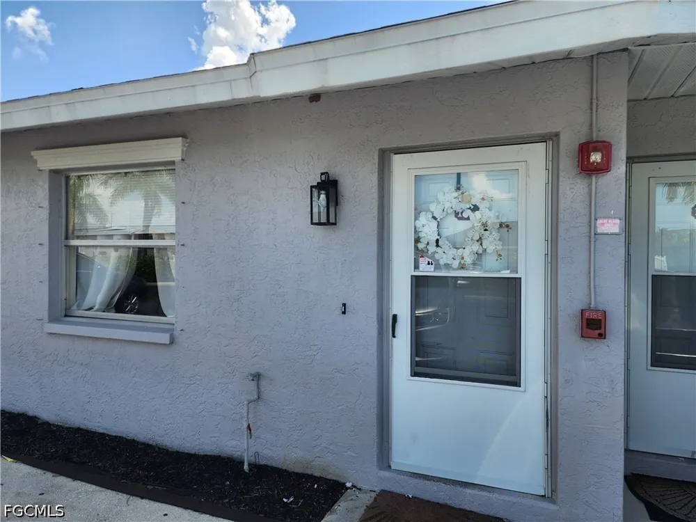 SW 8th Court #106 Cape Coral, FL 33914