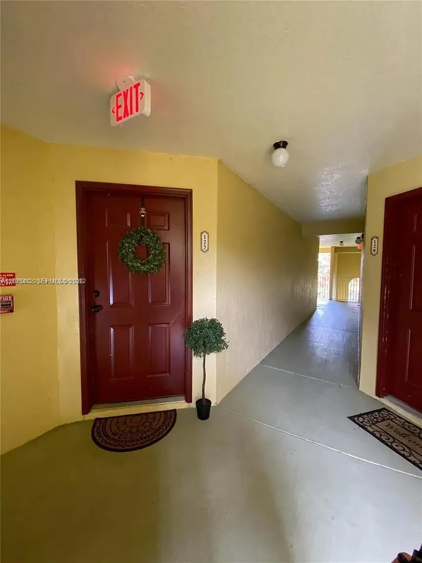 13090 Vista Isles Dr #125 Sunrise, FL 33325