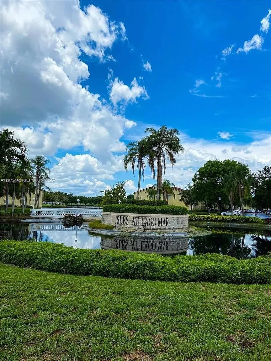 13090 Vista Isles Dr #125 Sunrise, FL 33325