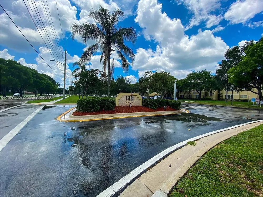 13090 Vista Isles Dr #125 Sunrise, FL 33325