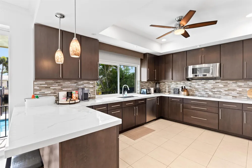 4210 NE 23rd Avenue Lighthouse Point, FL 33064
