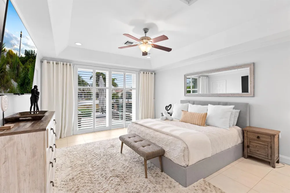 4210 NE 23rd Avenue Lighthouse Point, FL 33064