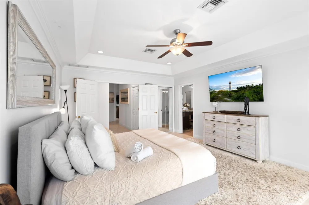 4210 NE 23rd Avenue Lighthouse Point, FL 33064