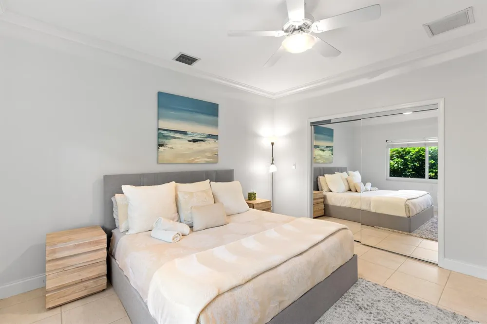 4210 NE 23rd Avenue Lighthouse Point, FL 33064