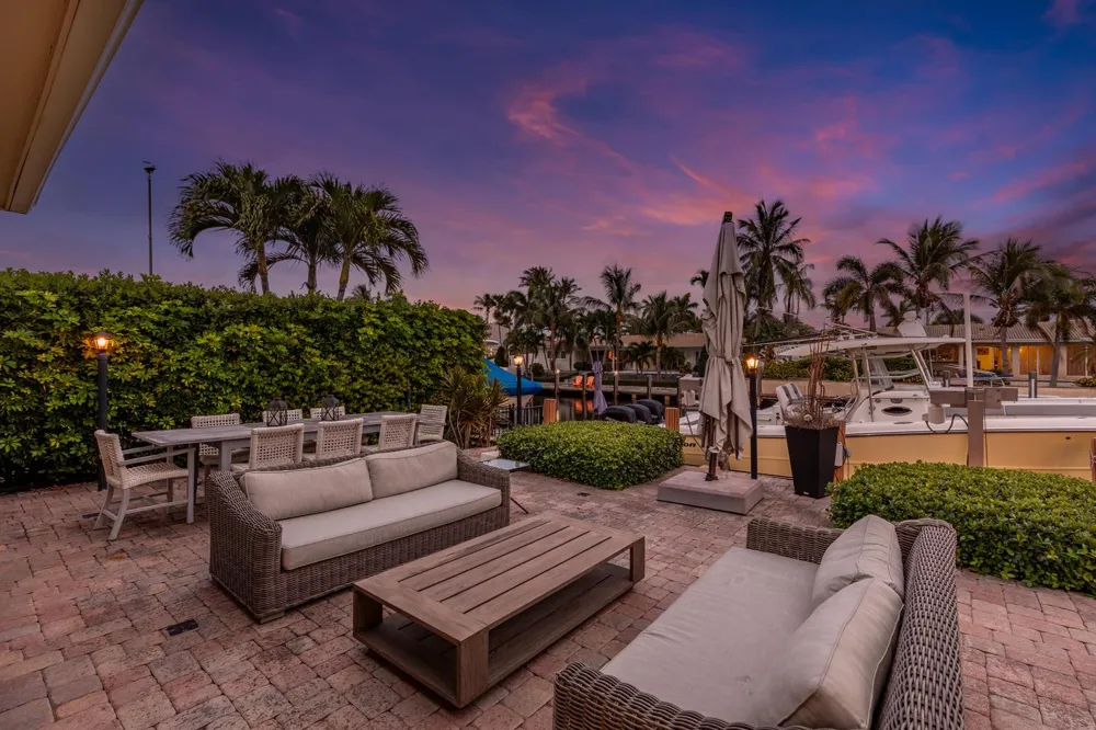 4210 NE 23rd Avenue Lighthouse Point, FL 33064