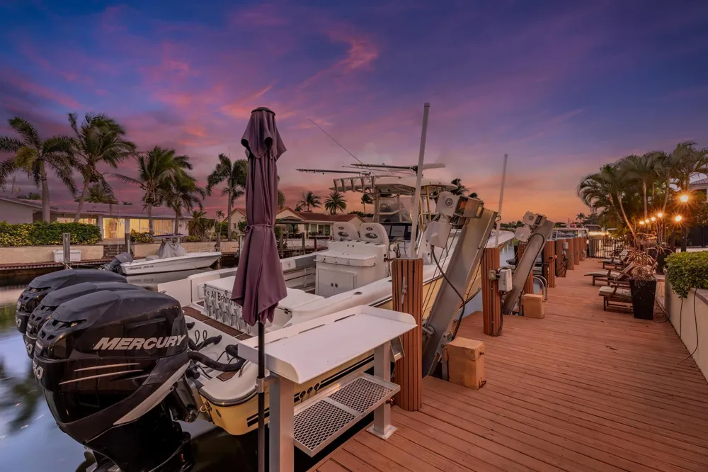 4210 NE 23rd Avenue Lighthouse Point, FL 33064