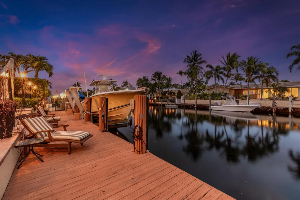 4210 NE 23rd Avenue Lighthouse Point, FL 33064