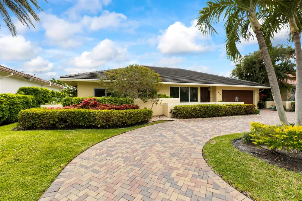 4210 NE 23rd Avenue Lighthouse Point, FL 33064