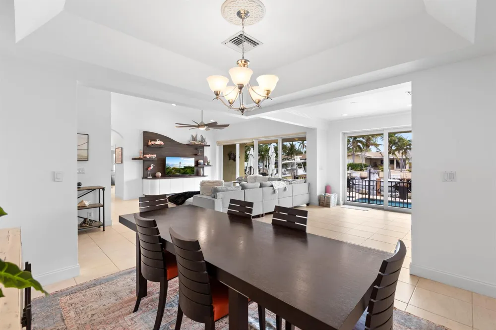4210 NE 23rd Avenue Lighthouse Point, FL 33064
