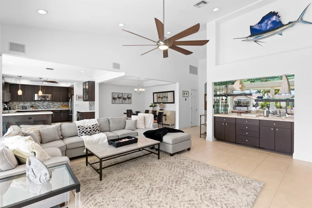 4210 NE 23rd Avenue Lighthouse Point, FL 33064