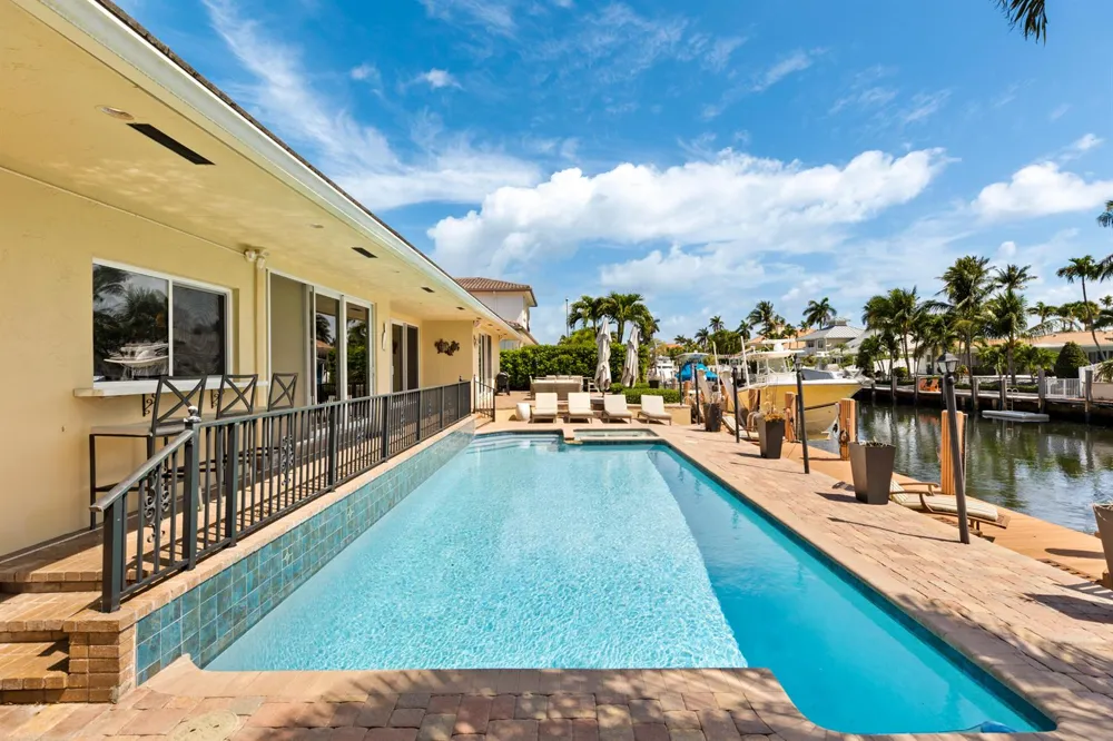 4210 NE 23rd Avenue Lighthouse Point, FL 33064