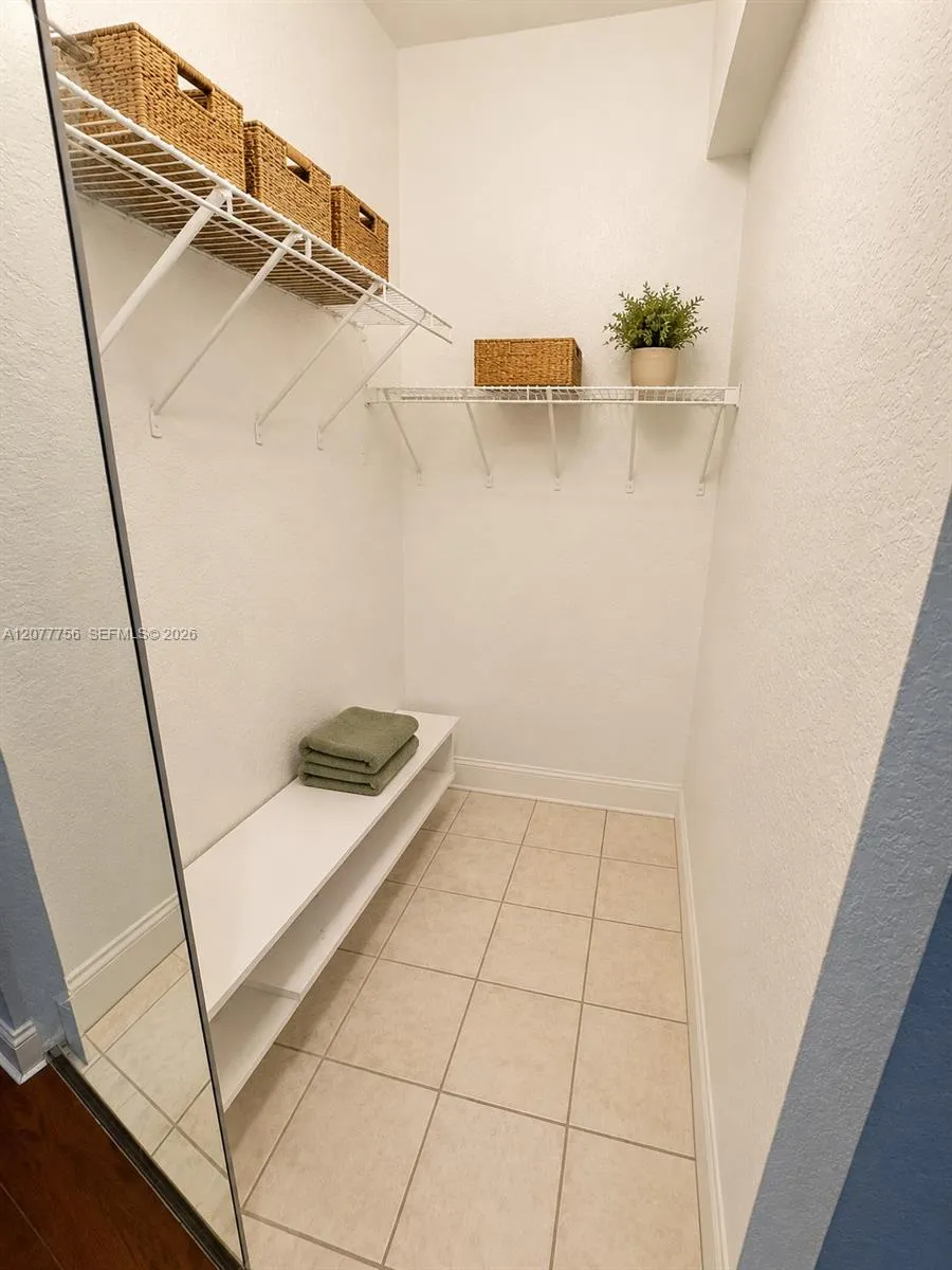 77 E 4th St #A104 Hialeah, FL 33010