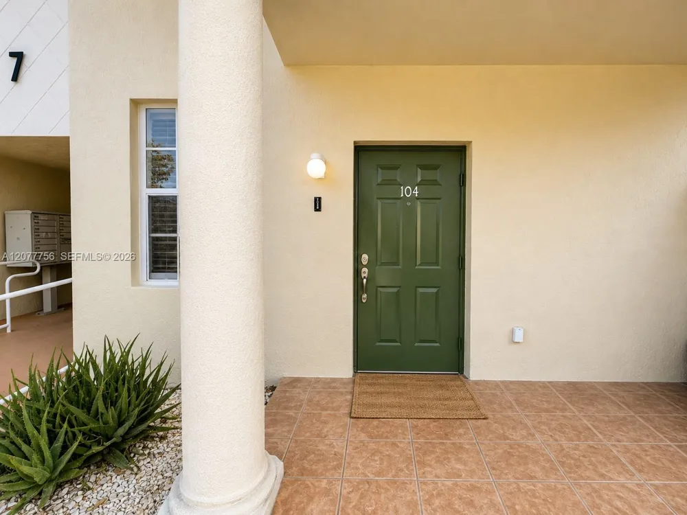 77 E 4th St #A104 Hialeah, FL 33010
