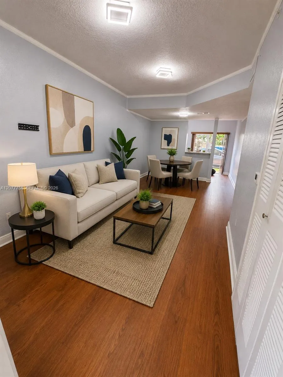 77 E 4th St #A104 Hialeah, FL 33010