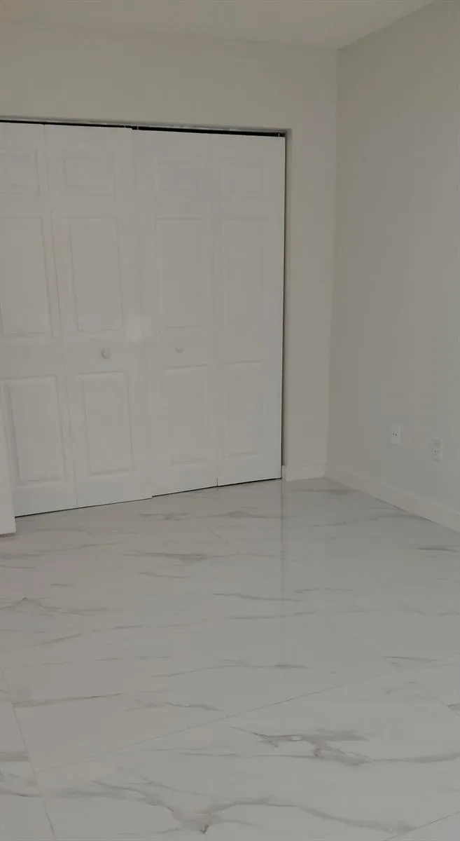18276 MEDITERRANEAN BOULEVARD #4-6 Hialeah, FL 33015