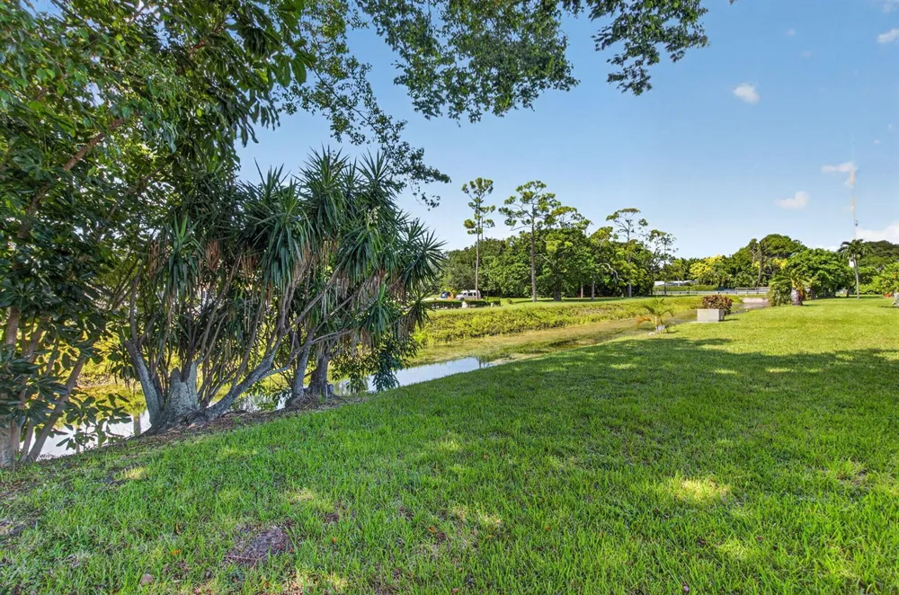 6070 La Palma Lane Delray Beach, FL 33484