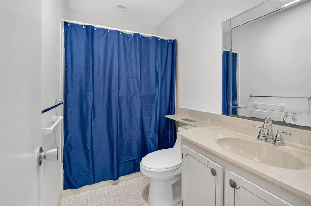 6070 La Palma Lane Delray Beach, FL 33484