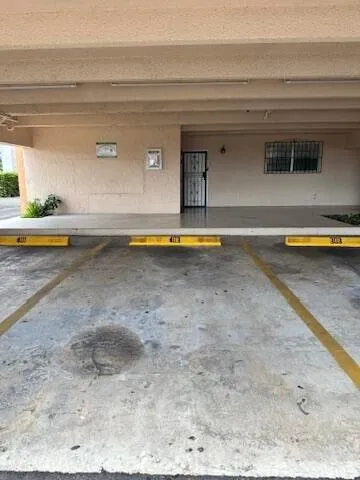 7345 W 4TH AVENUE #403 Hialeah, FL 33014