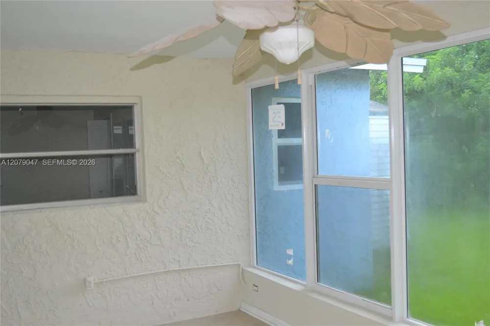 8350 NW 27th Pl Sunrise, FL 33322